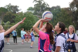 Netballers play for mum