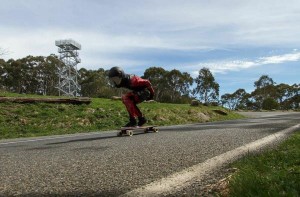 Downhill skating: sporting spectacle