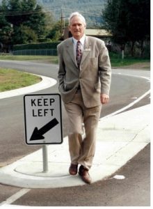 Tributes for former Councillor Maurie McQuade
