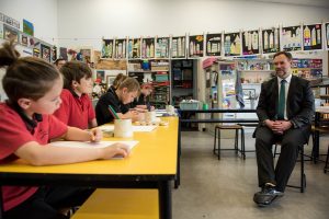Painting portraits with the mayor