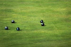 Seconds still on top after demolishing win