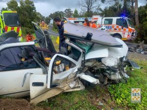 Head-on Healesville collision required air ambulance