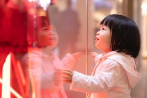 Keeping kids in line when Christmas shopping
