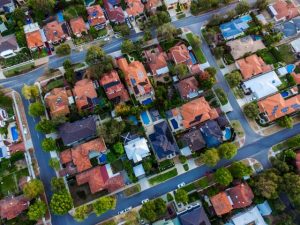 Building surveyor who consulted on work in Launching Place and Yarra Junction convicted of issuing illegal permits