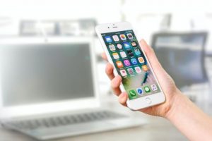 Get help with your iPhone at Warburton Online