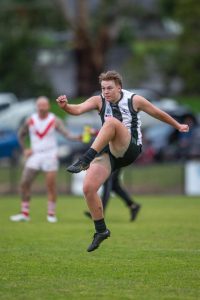 Narre Warren dazzles, Brookers valiant in defeat