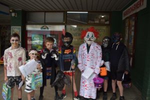 Thousands of trick-or-treaters a spooky sight in Yarra Junction