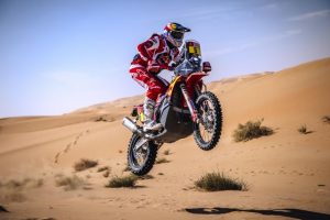 Daniel Sanders storms back into Dakar’s top ten