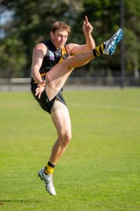 Good wins in good weather for Woori