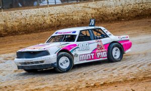 Local racers dominate Alexandra Speedway track