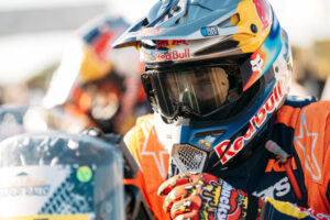 Daniel Sanders makes up lost ground in South African Safari Rally
