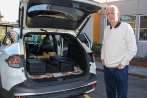 Meet Ray: The retiree refurbishing laptops for kids in need