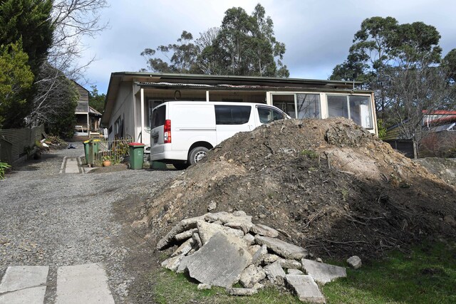 Police shot Yarra Junction man eight times to stop assault, a court has heard