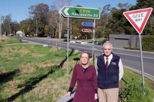 Calls for Warburton Highway footpath reaches Parliament