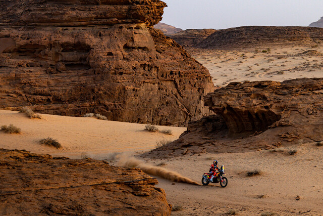 Dakar stage four sees Chucky fall to fourth